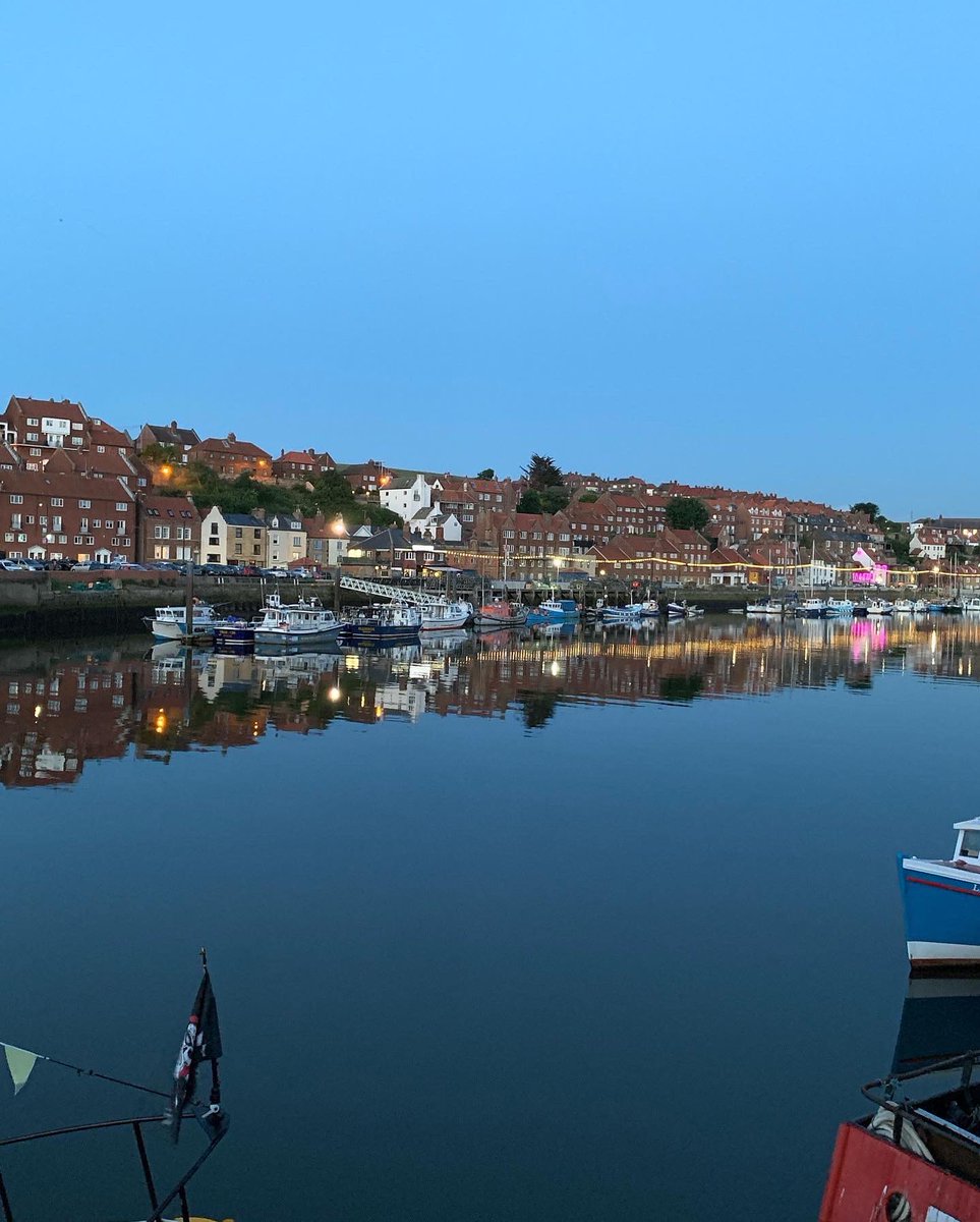 Cracking little dinner event last night in Whitby, this was me walking to get my car at 10:20pm Whitby looked stunning in the moonlight. 
.
.
.
#whitby #whitbyfood #privatecheflife #beautifulyorkshire #eastcoast #northyorkshire #privatedining