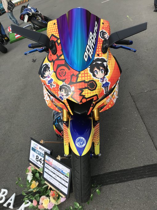 ヤマハR25(YZF-R25系)×ばくおん！･天野音叉感想：R25の車体をフルラッピングし、前方のカウル上下と後方上部に