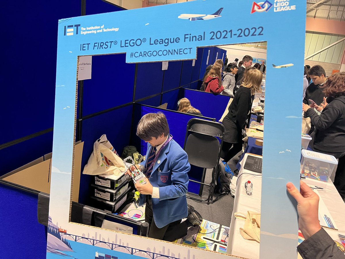 chilli_kd's tweet photo. @FLLUK The team is hard at work preparing for their first challenge #CARGOCONNECT #FLLUK #KINGDOMOFBARTHANIA https://t.co/J8KA6kFt2C
