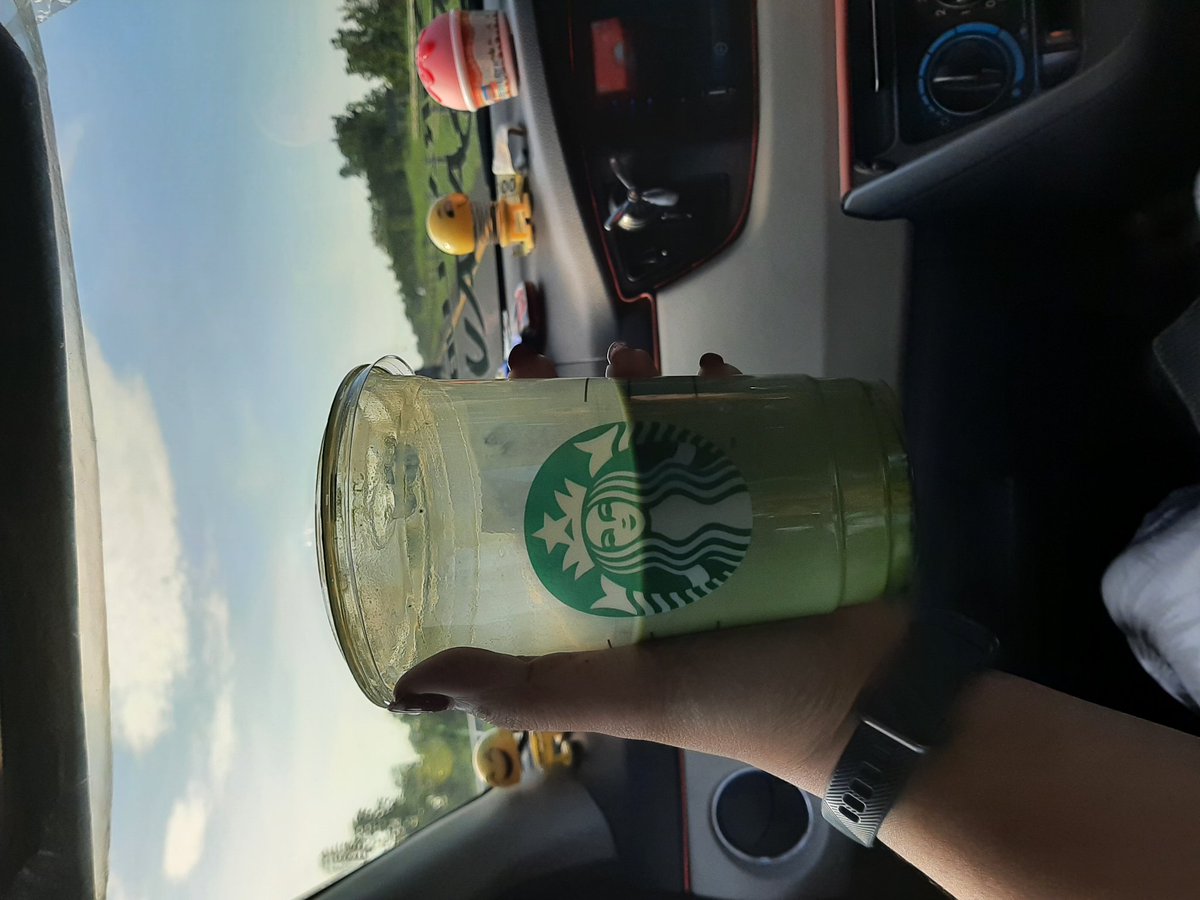 NingrumTity's tweet photo. @FOODFESS2 Greentea latte as always.. 💚💚💚 https://t.co/6i9P9BllWw
