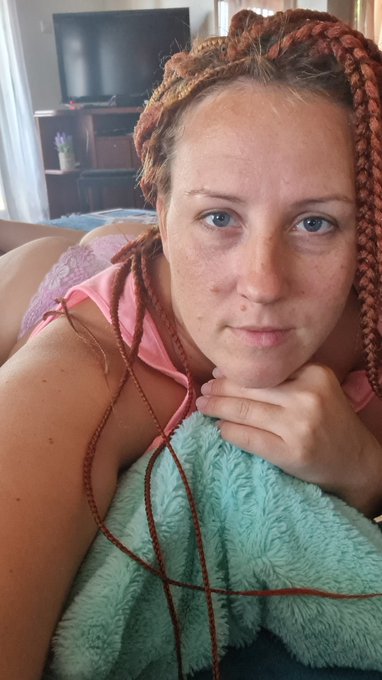 Good morning 😉 https://t.co/c6l8x9e31X<a href="/tag/curvy"class="tags"><span>#curvy</span></a><a href="/tag/pregnant"class="tags"><span>#pregnant</span></a><a href="/tag/redhair"class="tags"><span>#redhair</span></a>