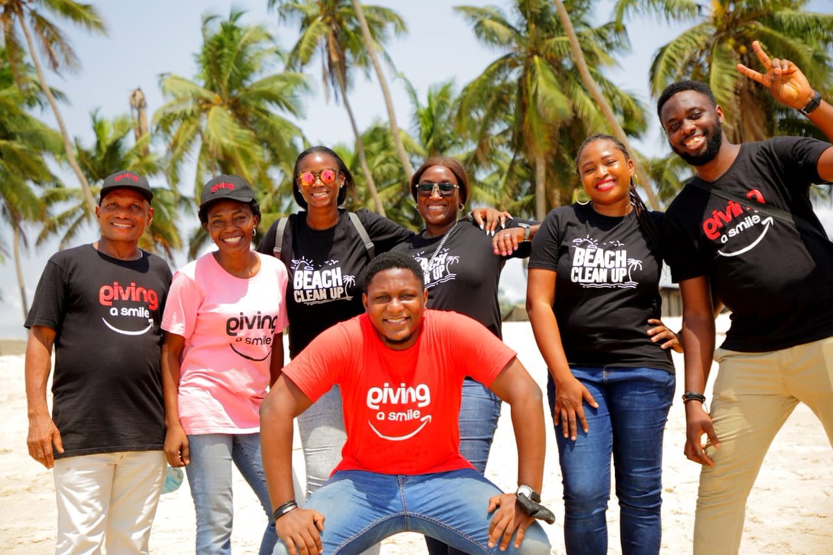 Giving_ng's tweet image. Have fun this weekend because we will 😃 

#weekendvibes #Funalltheway #StillonWorldEnvironmentday #Onlyoneearth #GivingNG #Givingback #Giving #givingtogether #teamworkmakesthedreamwork