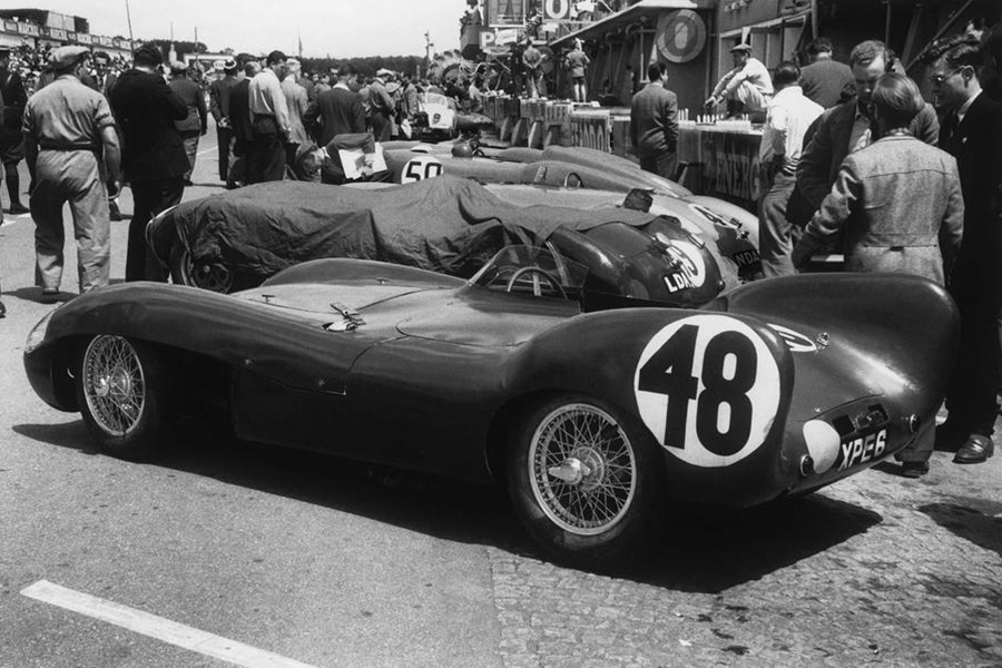 ClubLotusFrance's tweet photo. Lotus Mk IX, dossard 48, première Lotus avec l’équipage Ron Flockart et Colin Chapman, qui a participé aux 24 Heures du Mans 1955. #Lotus #Mk9 #RonFlockart #ColinChapman #LotusEngineering #TeamLotus #LeMans24 #LeMans24 #MyLotus #ClubLotusFrance @24hoursoflemans @ClubLotusFrance https://t.co/qaTK2LyDvS