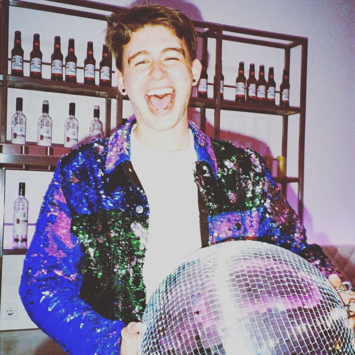 gjkooijman's tweet photo. Tonight, we’re taking over @NYXamsterdam with Heisa June, @Roybieze and Stella Prime for POP CRN: Disney Kweens! Who’s coming to dance to all the Selena, Demi, Britney, Hilary, JoBros and other bops? 🥰😍 https://t.co/beTF1wyQBk