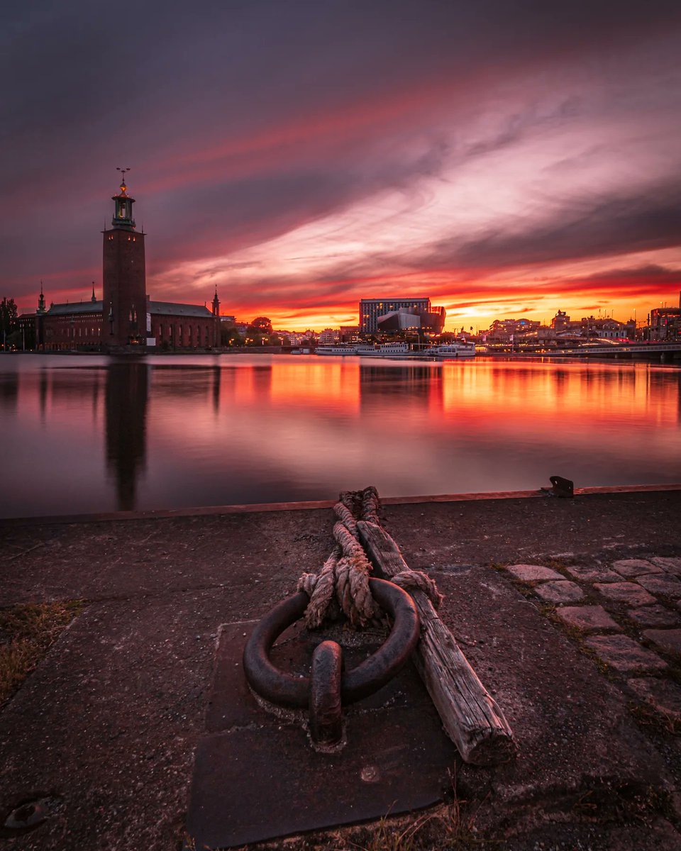 Gm friends!
🔸️
🔸️
Summer in Stockholm
🔸️
🔸️
<a href="/Haidafilter/">Haida Filter</a> 10 stop ND red diamond series 
🔸️
🔸️
#photography #Stockholm50 #stockholmphotographer