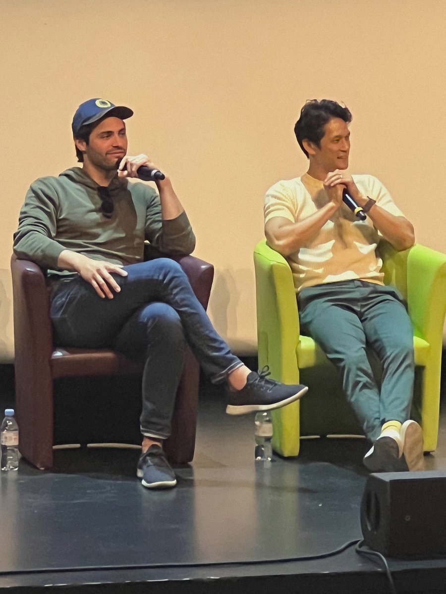 CraziestCupcake's tweet image. I’m crying, they&apos;re actually here 🤧💗 
#THOS4