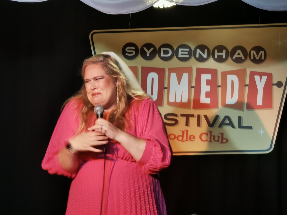 thepoodleclub's tweet photo. @LucyFrederick kicked off the first night of the Sydenham Comedy Festival with her signature #ComedyFace

#SE26 @love_se4 #comedian #comedy #livecomedy #Sydenham #londoncomedy https://t.co/zJUjLUIx5F
