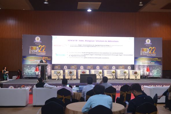 StartupsMission's tweet photo. The IFTSC 2022 bangalore chapter had the gracious presence of Shri Hulas Pathak, CEO - Incubator, Indira Gandhi Krishi, Vishwavidyalaya for delivering a keynote presentation.#RajSharma #RajeshPathak #AshwathNarayan #AbhijithPrasannakumar #SanjuktaBadhai #SanjayGajghate https://t.co/SAqeMcd0WX