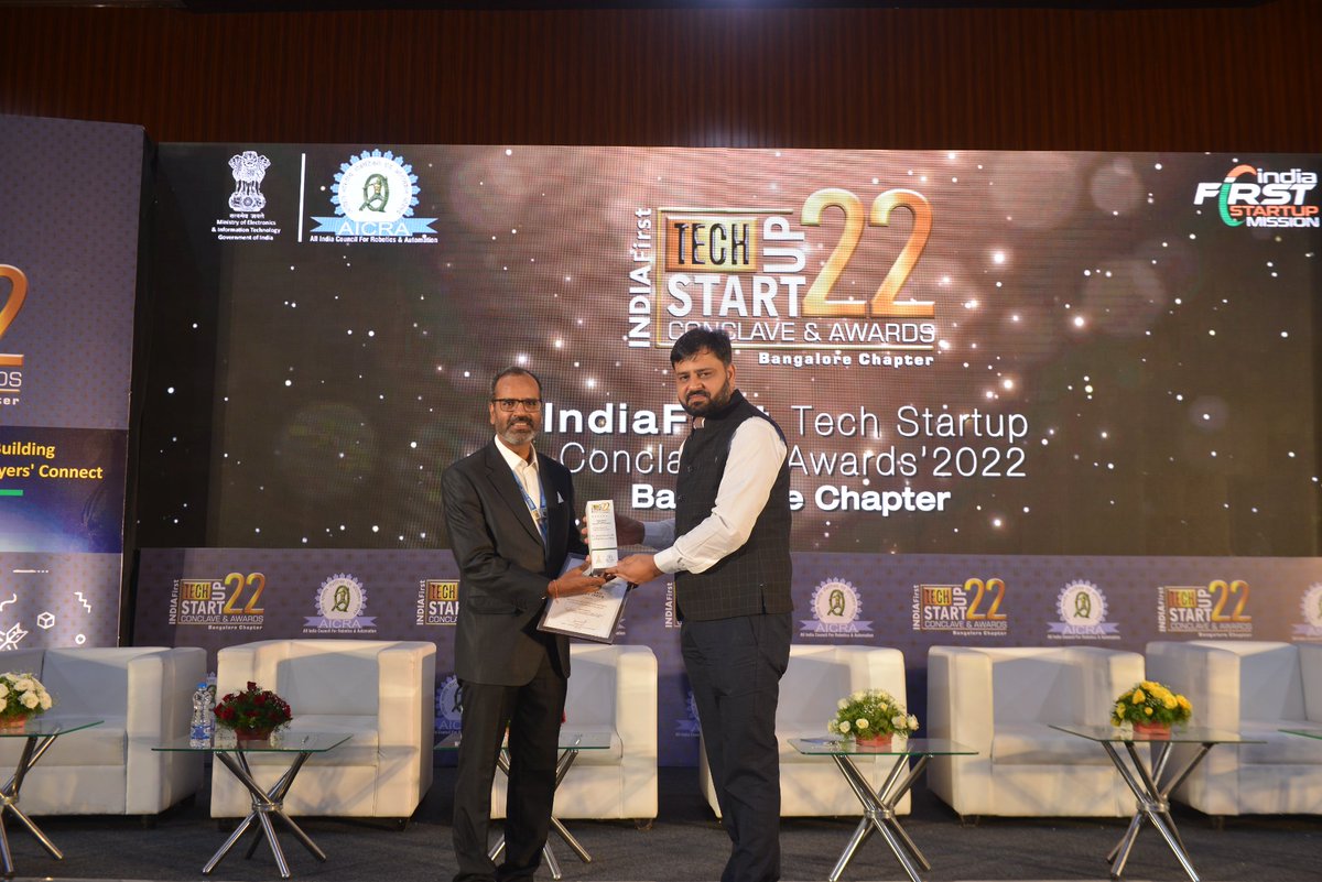 StartupsMission's tweet photo. The IFTSC 2022 bangalore chapter had the gracious presence of Shri Hulas Pathak, CEO - Incubator, Indira Gandhi Krishi, Vishwavidyalaya for delivering a keynote presentation.#RajSharma #RajeshPathak #AshwathNarayan #AbhijithPrasannakumar #SanjuktaBadhai #SanjayGajghate https://t.co/SAqeMcd0WX