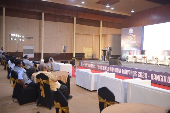 StartupsMission's tweet photo. The IFTSC 2022 bangalore chapter had the gracious presence of Shri Hulas Pathak, CEO - Incubator, Indira Gandhi Krishi, Vishwavidyalaya for delivering a keynote presentation.#RajSharma #RajeshPathak #AshwathNarayan #AbhijithPrasannakumar #SanjuktaBadhai #SanjayGajghate https://t.co/SAqeMcd0WX