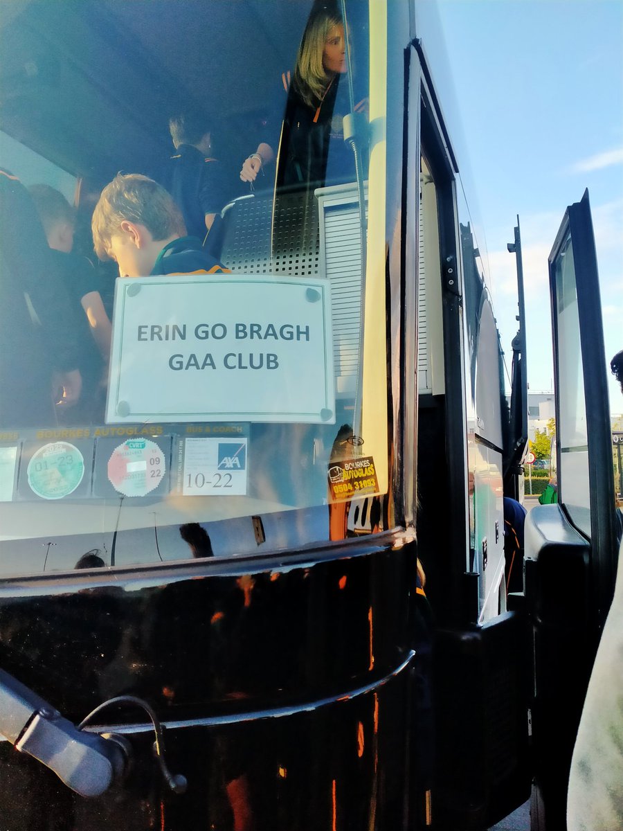 tra_brien's tweet photo. @bhx_official Fantastic customer service at BHX Airport by "Tom Brady" 👏 Fast Tracked EGB Hurling &amp; Football Team through BHX Airport departures ensuring everyone had the best experience of their first trip to Ireland to compete in Irish GAA Tournament 🍀🇮🇪 Thank You Tom!👏 https://t.co/KTwfk8bCQs