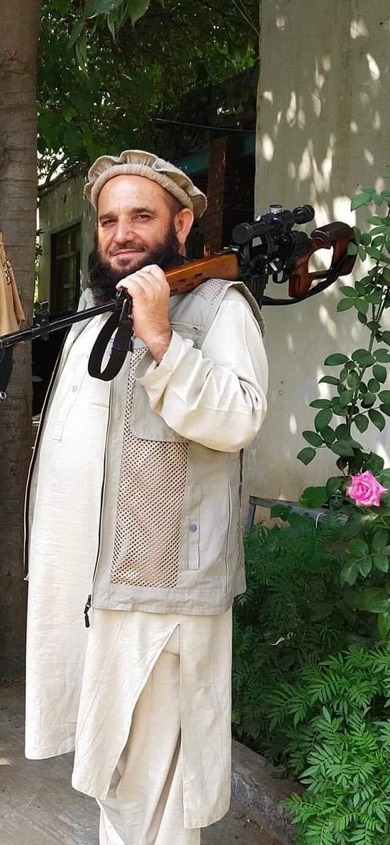 DaneshMasjid's tweet photo. د مومنانو په وړاندې عاجزي يې لا مثاله وه،
خو د غرور پوښتنه يې بيا له 
ناټو څخه وکړئ!😉
  اتل شهید مولوي عبدالهادي پشه يي وال حفظ الله https://t.co/kHbs6N0DSq