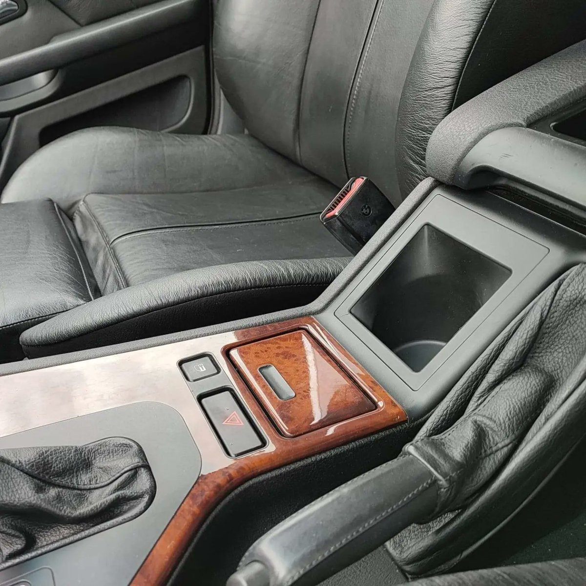 trick_bits's tweet photo. The best cupholder for e39s yet! 
Only at. https://t.co/sZaFLpVx2N 

@BMW @BMW_UK @bmwblog @BMWMEDIA_ @BMWMotorrad @bmwE39 @bmwe39_ https://t.co/8tbCUI6UhW