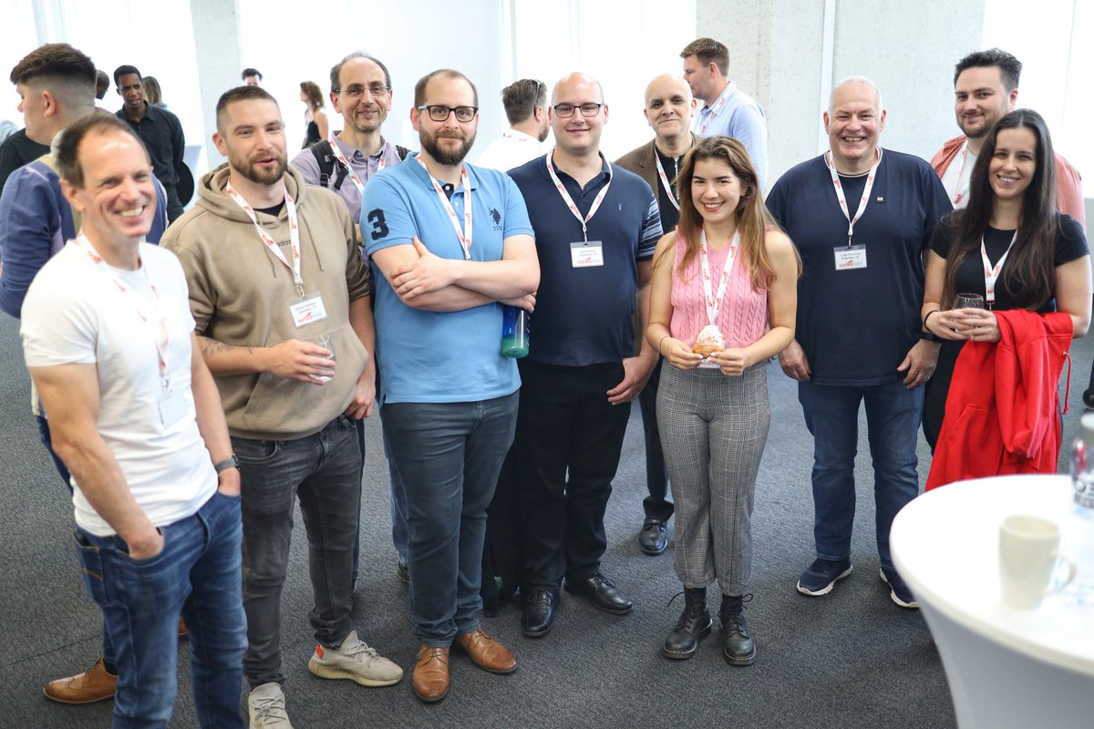 jimbosmith's tweet photo. #europacom IT operatives https://t.co/od5FP38n9D