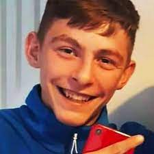 daveatherton's tweet photo. Six men are on trial for the murder of Kian Tordoff.  

Bradford Crown Court heard his last words, confirmed by 3 female eyewitnesses before he died were "tell my mum I love her." 

Arbaz Khan
Aizaz Khan
Amaad Shakiel
Adam Qayum, 
Mohammed Adil Hussain
An unnamed 17 year old https://t.co/Ij2t8vDKMf