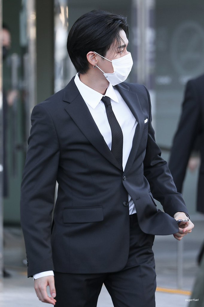 두(Doux) tweet media