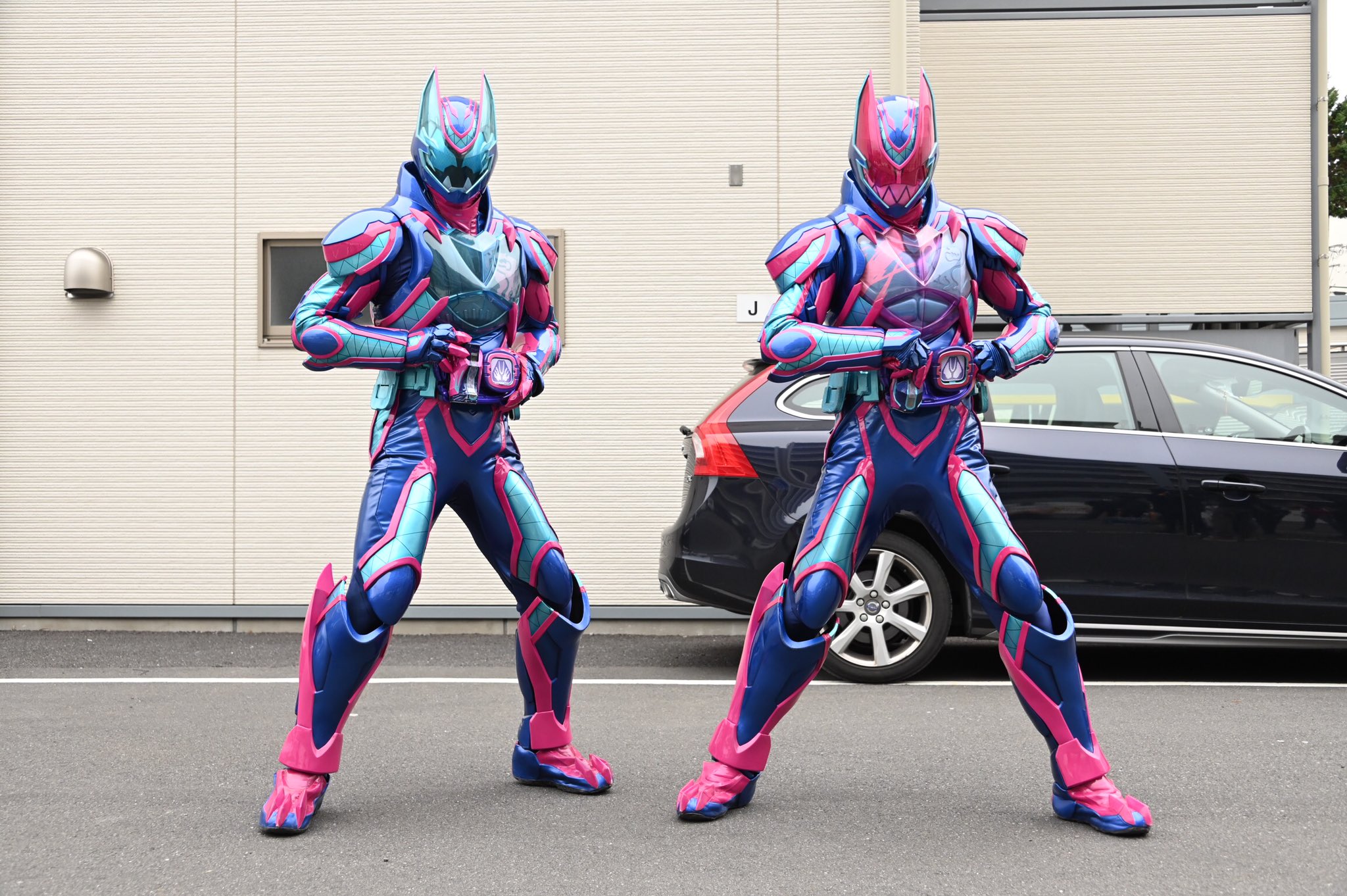 仮面ライダーリバイス on X: 