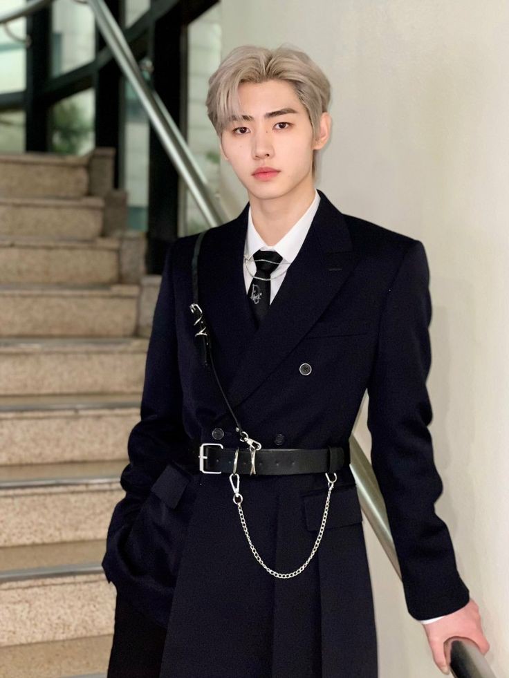 fics4enhy's tweet photo. "Sacrifices."

—A hoonki au wherein, Devion (sh) has two jobs, attorney and hacker. But no one knows that, he barely take care of himself that's why he hired a private nurse, not because he has illness or sick but to be the one who will take care of him and that's Gabriel (Nk). https://t.co/YuxNgVuiZf
