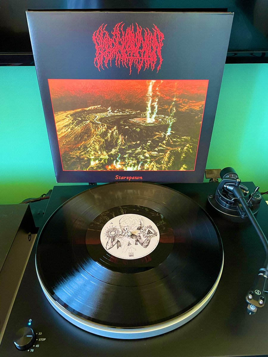 dayron822's tweet image. A good coffee ☕️ is my company for this sublime galactic trip!🧑‍🚀Now Spinning: Blood Incantation - “Starspawn”(2016)🇺🇸🤘🪐🔥#DarkDescentRecords (Reissue-2021/Century Media) #vinyladdict #vinylcollection