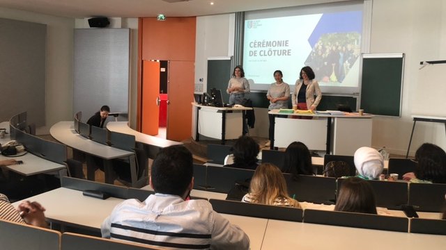 Essec_Egalite's tweet photo. 🔴CAP ESSEC | Cérémonie de clôture des programmes d'#OuvertureSociale #CAPBBA et #CAPESSEC !
Bravo aux étudiant-es qui ont su mener de front leurs études et leur préparation au concours @essec.
Félicitations aux admissibles à l'@essec. https://t.co/xFA0dZlyZB