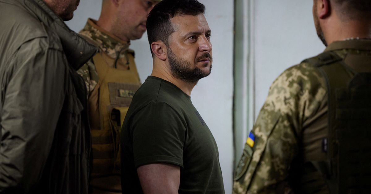 Zelenskiy says Ukraine is 'definitely going to prevail in this war' reut.rs/39kSrSg