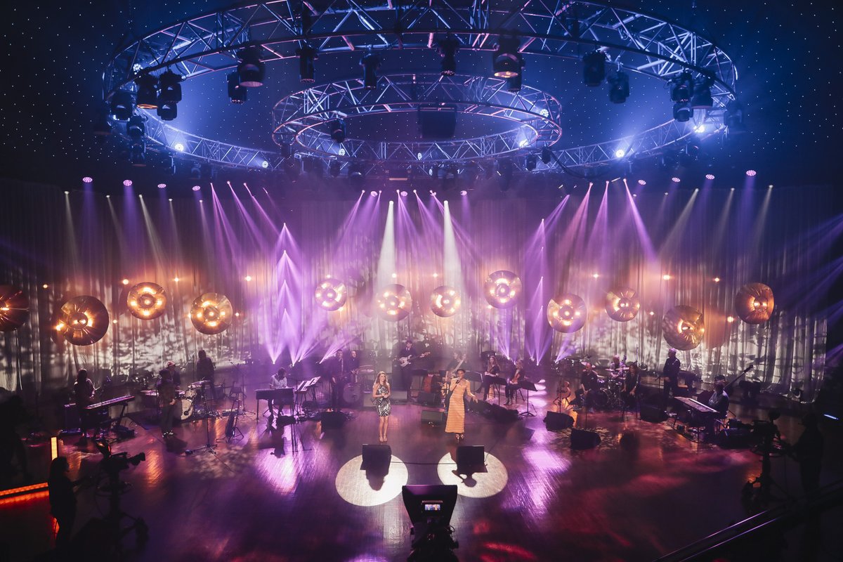 How beautiful is this throwback shot from the filming of @RTEOne's The Heart of Saturday Night in The Round Room 😍😍 📷RichGilligan