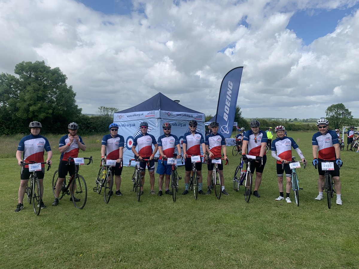 MrsJonesJnr's tweet photo. @WO_3MCS @reece_holt #RAFARides22 team RAF Wittering ready for the off! Good luck. See you at the halfway point. #3MCS https://t.co/Q49L0PnSvF