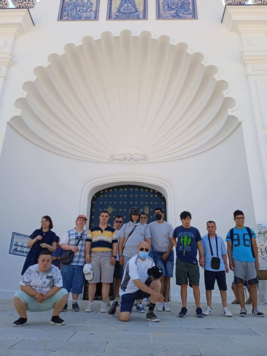 Y con estas últimas fotografías, damos por concluidas nuestras vacaciones del servicio de ocio inclusivo. #Matalascañas2022 #estamosenlaplaya #fmesperanza #ocioinclusivo