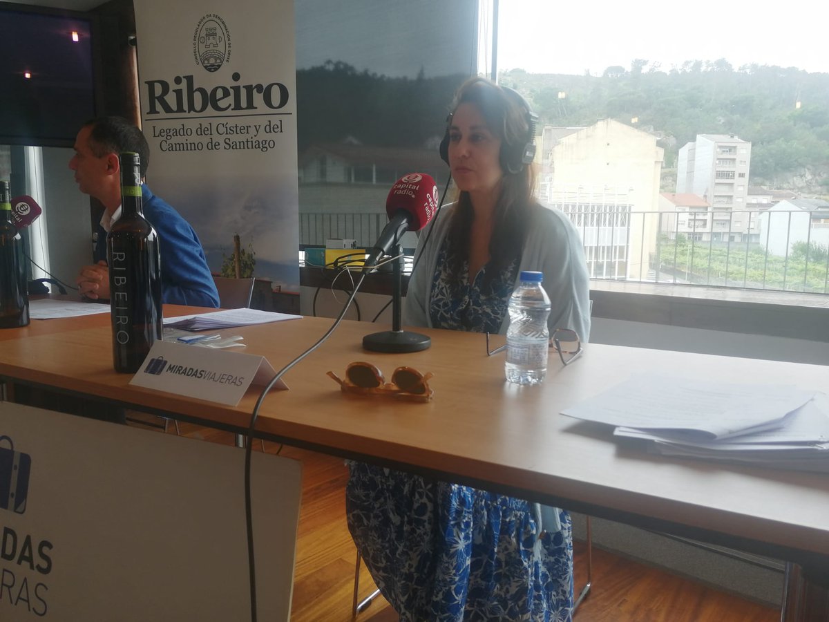 MiradasViajeras's tweet photo. 📻 #MVRadioT7x35 #MVenRibeiro

@FerValmaseda recibe a:
#FernandoRedondo, Alcalde de #SanAmaro
#JoséManuelRodríguez Lamas, Alcalde de #Cenlle
#IñigoAtapuerca, del grupo #Candar
#RebecaPonte, #RibeiroLandArt

@TurGalicia @RutaVinoRibeiro
👇@CAPITALRADIOB
https://t.co/laaal710Pn https://t.co/TD6U4sVJGi
