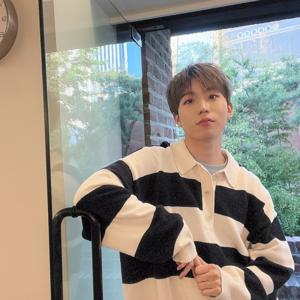 DIA_CRUNCH's tweet photo. night🌙 diana 내꿈꿔💚

#디크런치 #오비도비 #잘자요 #미공개셀카!! https://t.co/bJMlF9wNrr