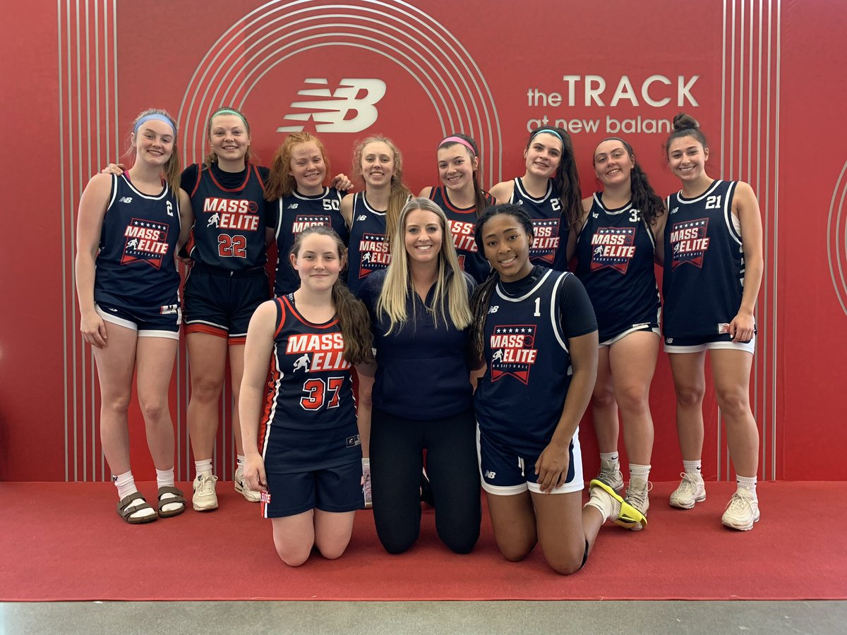 MacyDayy's tweet photo. Congratulations to my Varsity High School Team on a fantastic weekend!

• Earned 1st Place in our Pool
• Resulted 11th Out of 45 Teams

Be sure to catch my squad this weekend at ZG Nationals for our final spring tourney!

@mass_lady @MassEliteHoop @SelectEventsBB #aau #bball https://t.co/Z0OQSahkEX