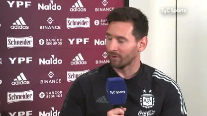 WaskySports's tweet photo. 🎙-Lionel Messi
"Lewandowski me puede chupar bien la punta del choto, en Qatar lo voy hacer cagar" https://t.co/Mcr7gsMITI