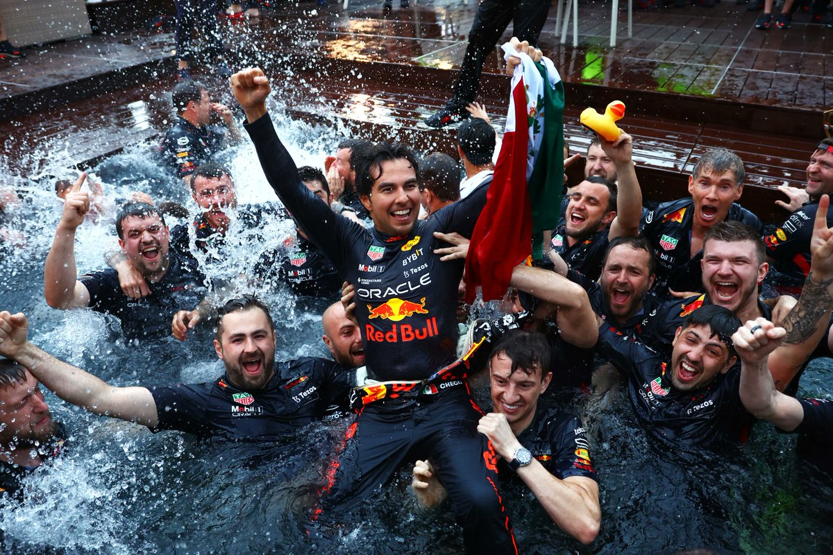 RBRFansMT's tweet photo. @SChecoPerez  celebrates with his team by jumping into the pool after the F1 Monaco GP in Monte-Carlo 
(Photo: Mark Thompson / Getty Images / Red Bull Content Pool )
#race #racing #f #car #formula #r #sport #photography #turbo #love #s #m #drive #bhfyp #RedBull #oracle #F1 https://t.co/v4Nmgobn8y