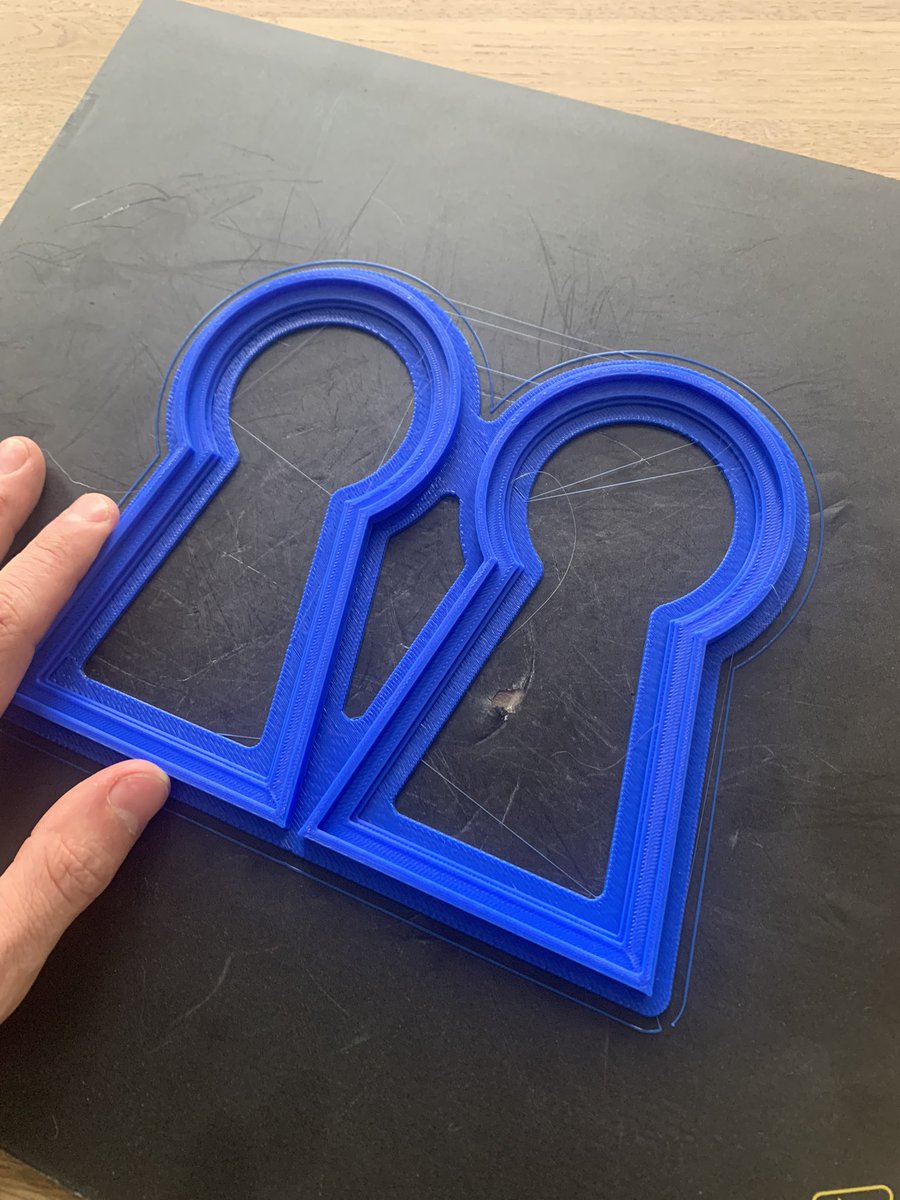 r_cooperdesign's tweet photo. 3D printing one design whilst building another for fit up next week during a call for a show next year and making notes for a webinar this eveโฆ. Is it Wednesday yet ??!! #needgin #theatre #designer @GirlonTrainUK #fabrication https://t.co/l32m2oOL6n