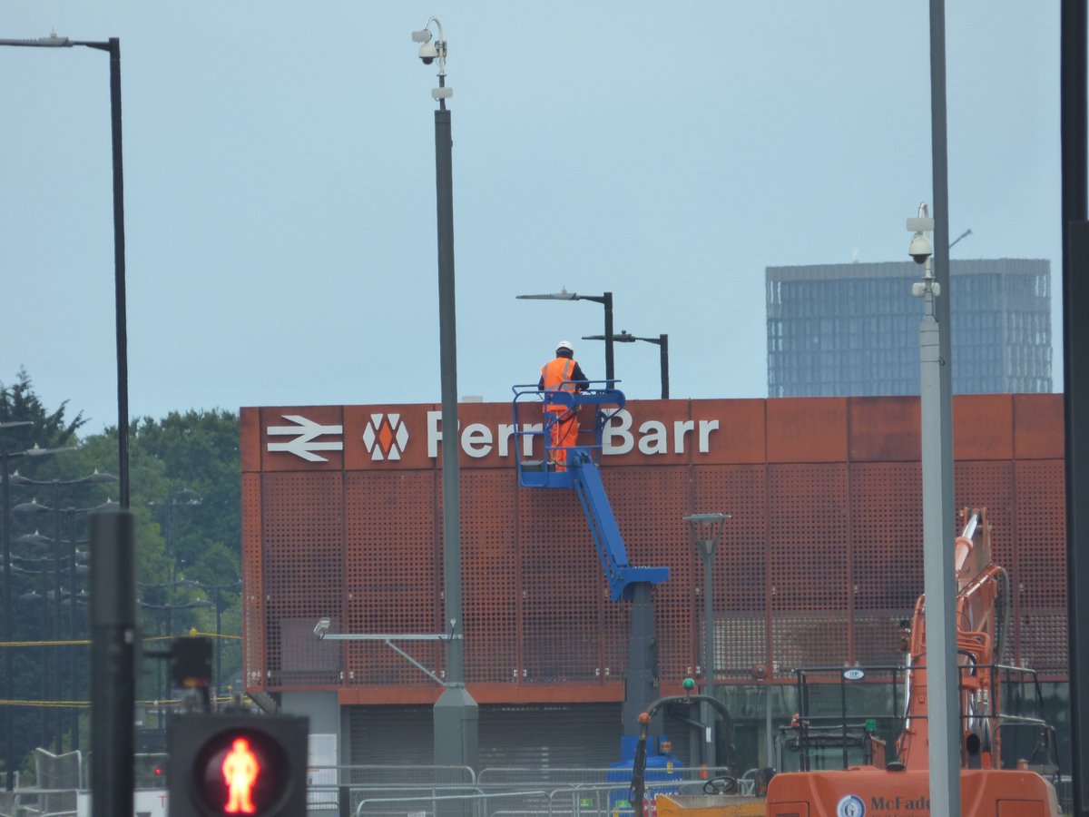 BirminghamWeAre's tweet photo. Perry Barr station close up.
View our development feature at:-
https://t.co/u65AzKxFEe
View our site map at:
https://t.co/zANAnBd8no
#Birminghamdevelopments
Photos courtesy @ellrbrown https://t.co/9JkGsQ234m