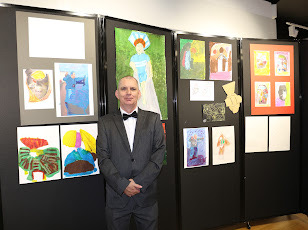 CoactiveArts's tweet image. Were you at Artwalk Wakefield? CoActive had a exhibition all about bodies and faces work that people had worked on, and here is a photo of John a member of CoActive and the 32 paintings from the bodies and faces exhibition