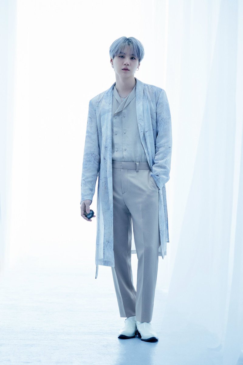 SUPER SUGA ⁷ tweet media
