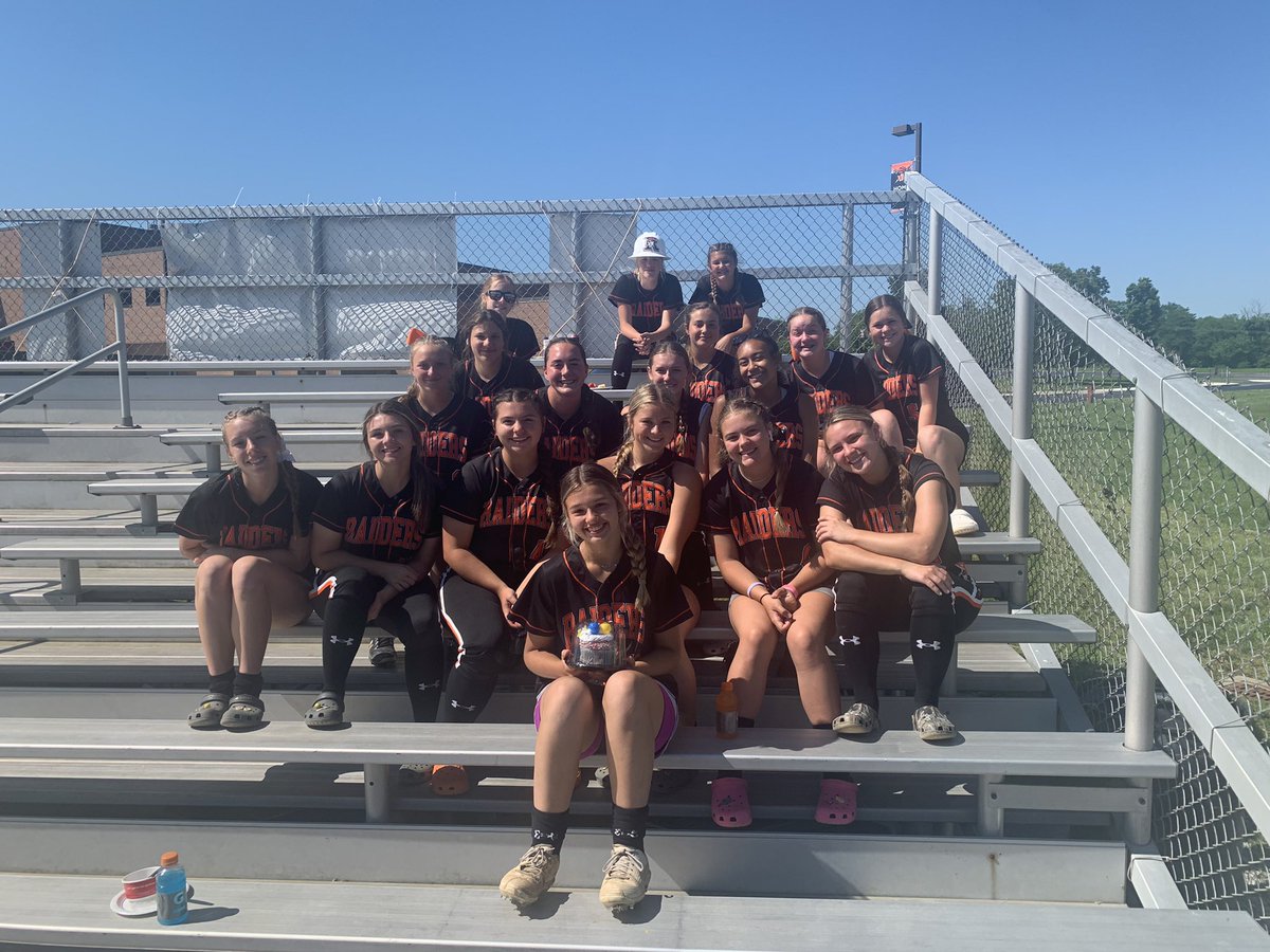rylesoftball's tweet photo. Team breakfast and warmups. Lets GO!!!
Game time is 1:30 at NDA! Come help us fill the stands!
@MattRShafer @RyleAthletics @RyleSection @Ryle_Baseball https://t.co/aHxB5gCWcc
