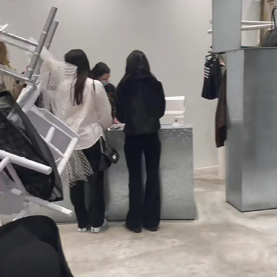 thatshotg's tweet image. giselle and winter are always seen going out together 🥺