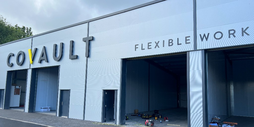 CoVaultUK's tweet photo. Very exciting news ... our brand new @CoVaultUK #Polmadie site will be opening to tenants this week (June 1st)!!

We're looking forward to seeing our tenants make the most of these fantastic light industrial #workspaces... 🥳

#Scotland #scottishbusiness #businessowner https://t.co/JssBrTmOIo