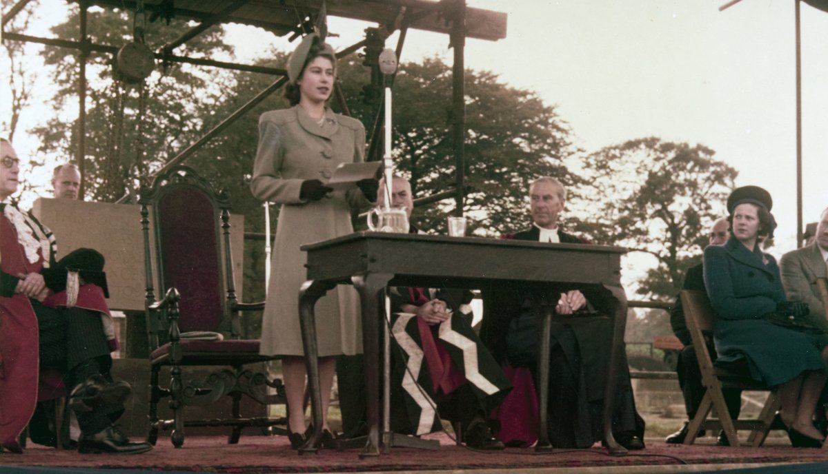 Durham University Collections (no longer on X) (@du_collections) on Twitter photo A photograph from our #archives from 1947 when the then Princess Elizabeth visited <a href="/Durham_Uni/">Durham University</a> to lay the foundation stone of <a href="/StMarysOfficial/">St Mary's College</a>
#RoyaltyonRecord
#PlatinumJubilee
#TheQueenVisited A photograph from our #archives from 1947 when the then Princess Elizabeth visited <a href="/Durham_Uni/">Durham University</a> to lay the foundation stone of <a href="/StMarysOfficial/">St Mary's College</a>
#RoyaltyonRecord
#PlatinumJubilee
#TheQueenVisited