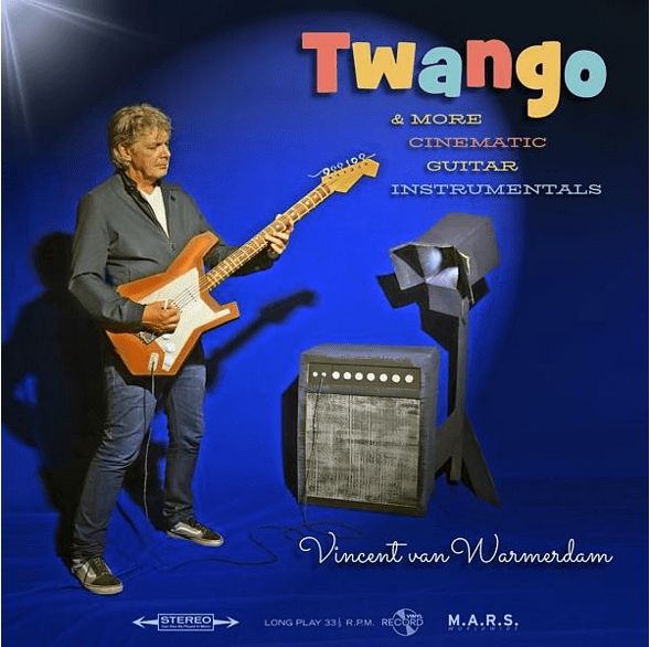Een mix van surf en tango, <a href="/VincentvWarmrdm/">VincentvanWarmerdam</a> draait er de hand niet voor om. damusic.be/cd/vincent-van…