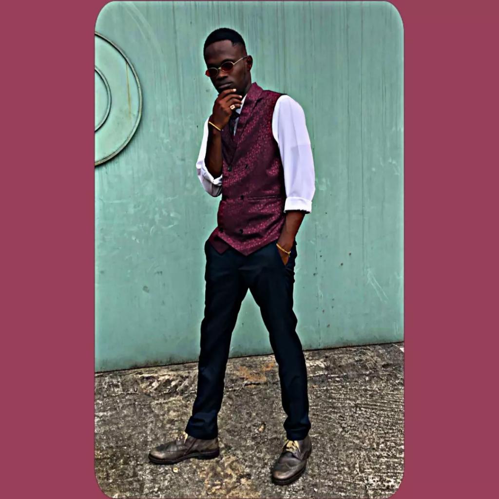 kohworldwide's tweet photo. How's your Monday going?! 🧥/👖/👢👢:- @NEPHEWCODE https://t.co/HZD8pAALtz