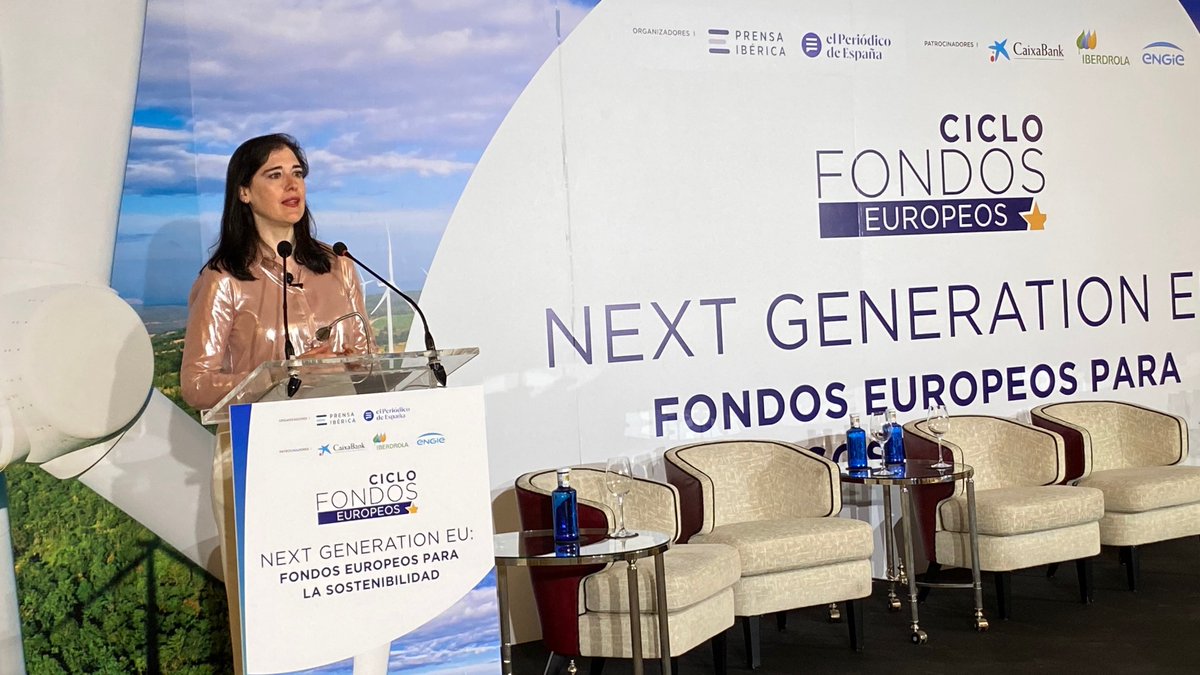 KPMG_ES's tweet photo. 'Los #FondosEuropeos buscan una recuperación sostenible que avance en nuestra competitividad. Cumplir los objetvos climáticos y energéticos marcados para 2030 puede agregar un 1% del PIB y crear 1 millón de nuevos empleos verdes.' @jerusalemhv https://t.co/5OSO9loaHz