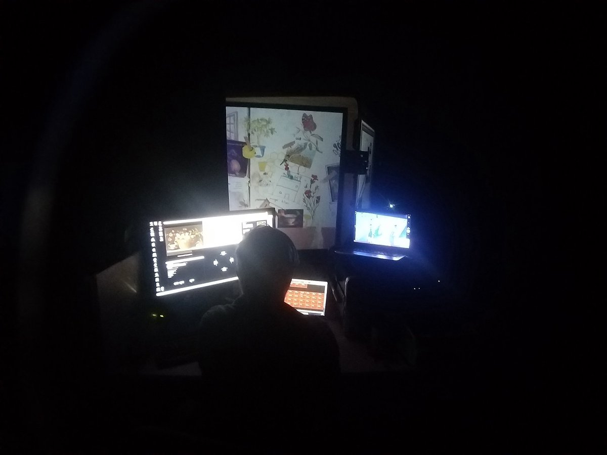 imaginarymakers's tweet photo. As we finish today we like to thank to our dedicated creative technologists @paultennent @LozCliffe @zavilaz for your work and our SM @DanielMcVey12. Support by https://t.co/gS5sTBkPah @LakesideArts @nesta_uk @NationalGallery #HomeZero #NGX @TheOfficialMRL https://t.co/EN7dTtlxBT