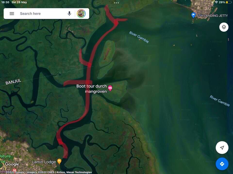 Emergency  alert🚨 

On Saturday 28th May 2022, at 14:00hrs GMT.
The Gambia's main oil reserve in Mandinaring, Kombo East. Happened to leak tons of oil into the tributary and riverbank of The Gambia.