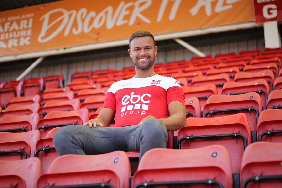 Made up to sign for such a big club. Can’t wait to get going. 👍 <a href="/khfcofficial/">Kidderminster Harriers 🦅</a>