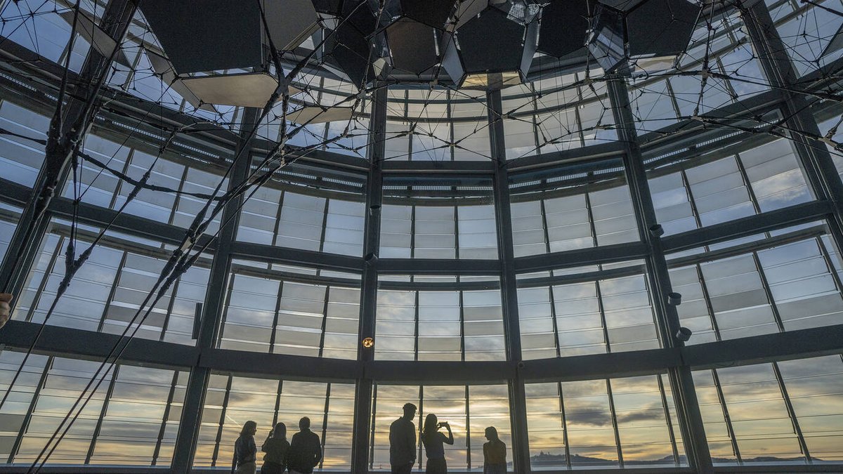 hcchotels's tweet photo. 📣 La Torre Glòries ha abierto su mirador al público para que sus visitantes puedan enamorarse de #Barcelona desde uno de los puntos más altos de la ciudad https://t.co/lsiZf6wDts https://t.co/KBzjwAhLej