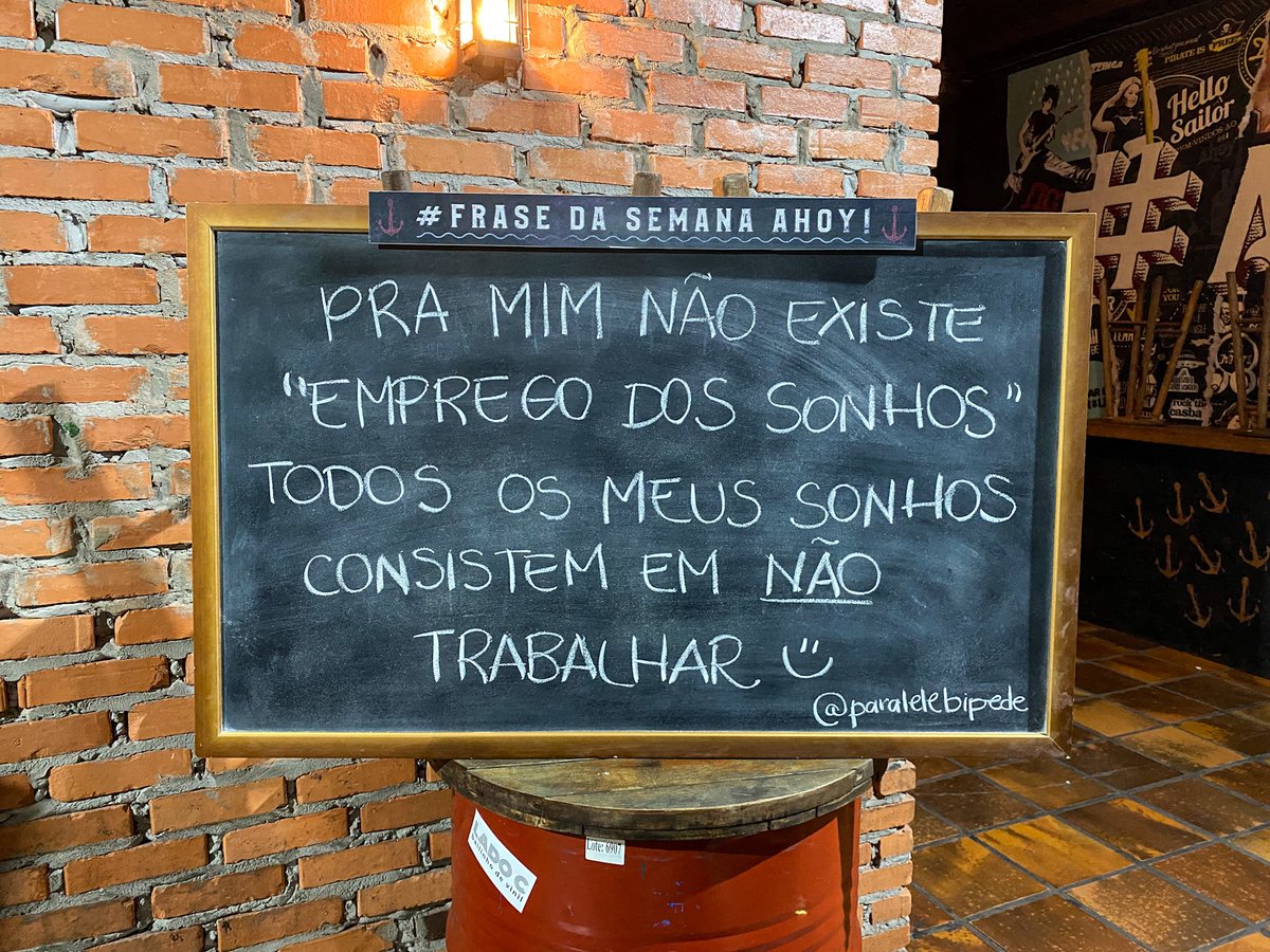 ahoyblumenau's tweet photo. "Pra mim não existe emprego dos sonhos, todos os meus sonhos consistem em NÃO trabalhar" 🙃
via @paralelebipede
#FilosofiaDeBar #FraseDaSemanaAhoy https://t.co/M1PUByRQli