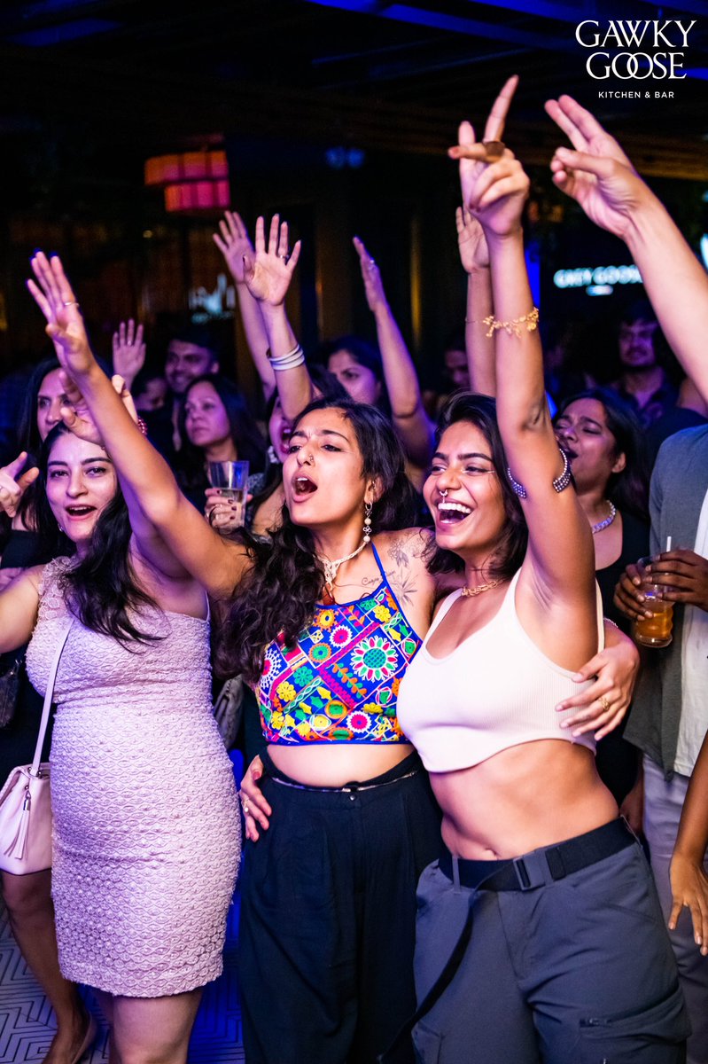It’s ALWAYS a complete riot when <a href="/Shiva_Manvi/">Shiva Manvi</a> &amp; I play at <a href="/GawkyGoose/">Gawky Goose</a> for our monthly edition of #ClubClassics 

#saturday #gig #gawkygoose